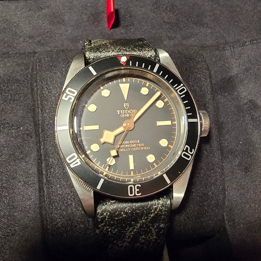 Tudor Black Bay 41 - black bezel